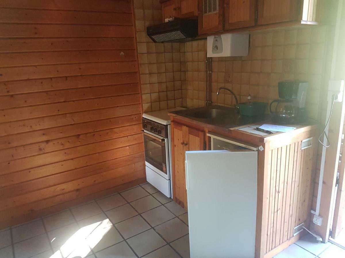 Les Chalets De Montorgueil Saurat Екстериор снимка