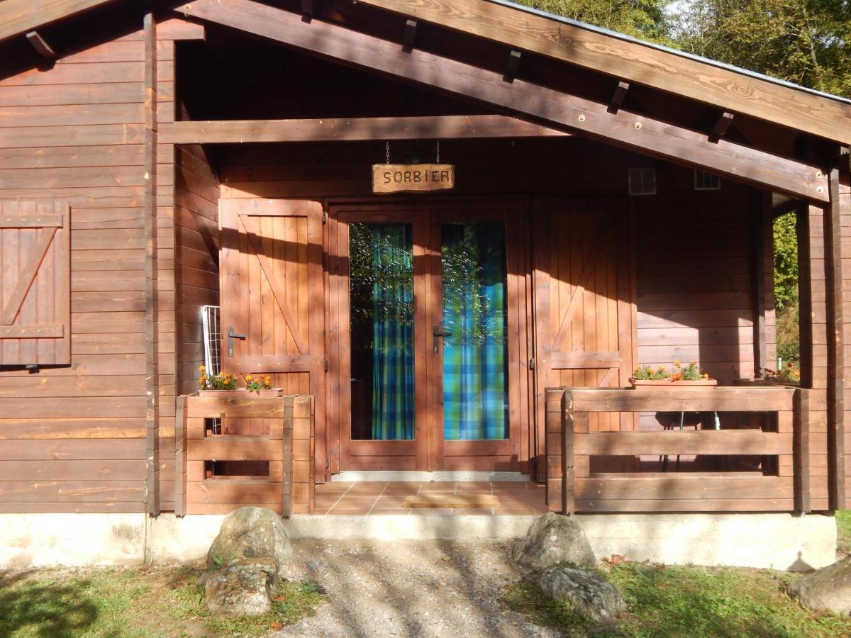 Les Chalets De Montorgueil Saurat Екстериор снимка