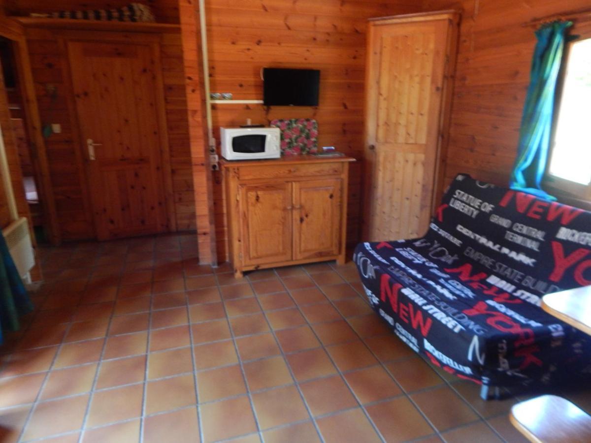 Les Chalets De Montorgueil Saurat Екстериор снимка
